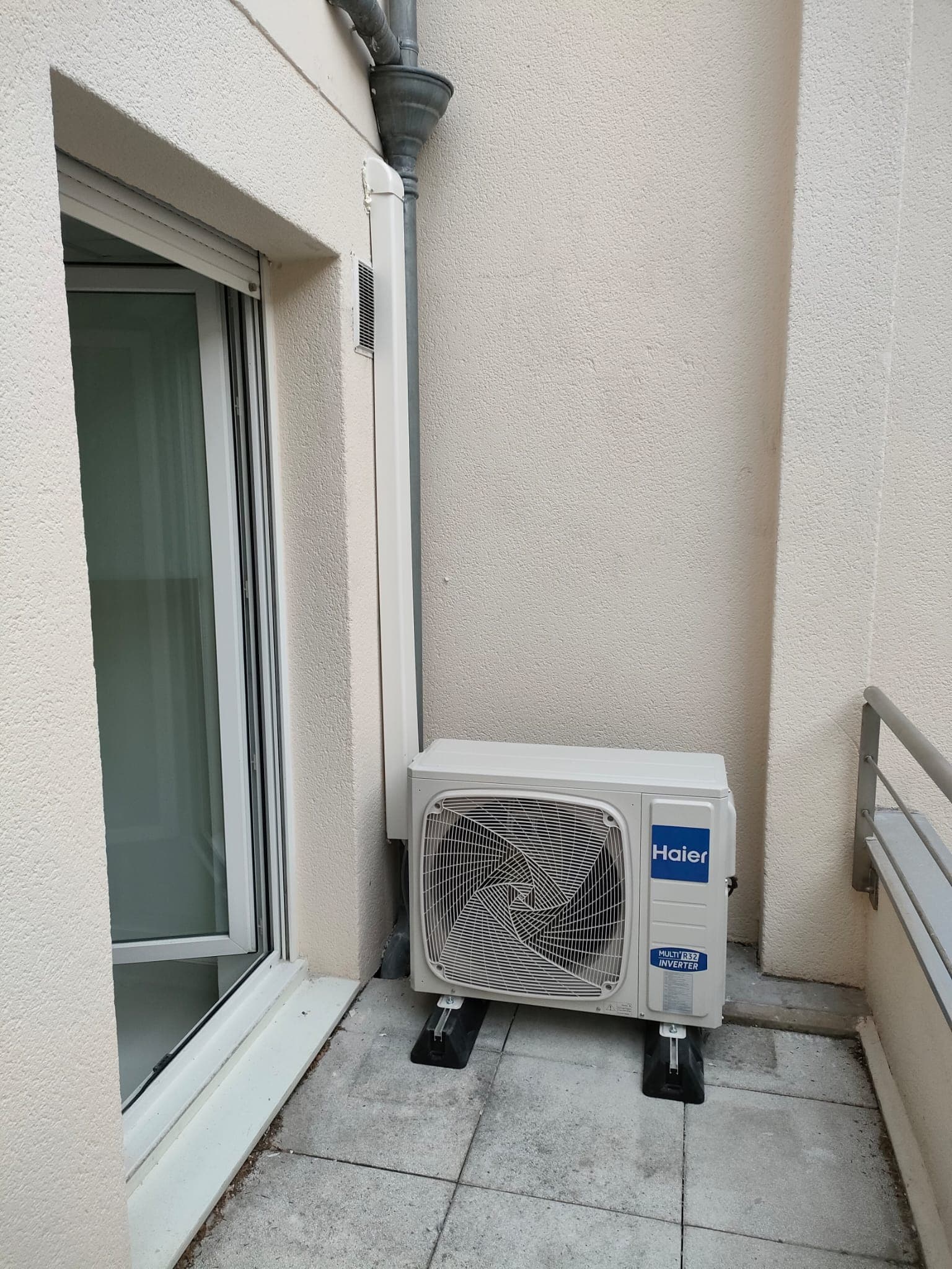 Unité extérieure climatisation Haier