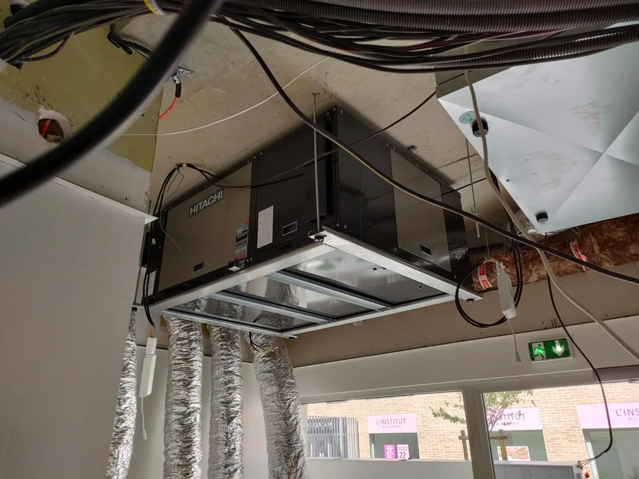 Installation climatisation gainable Hitachi