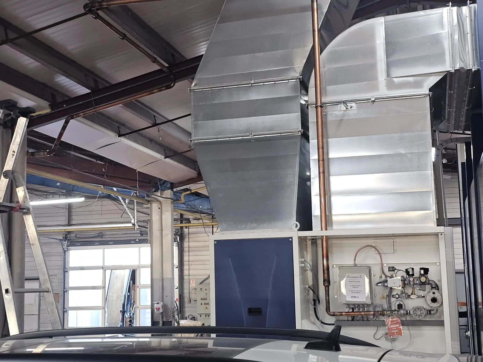 Réseau gaz et gaines en chaufferie